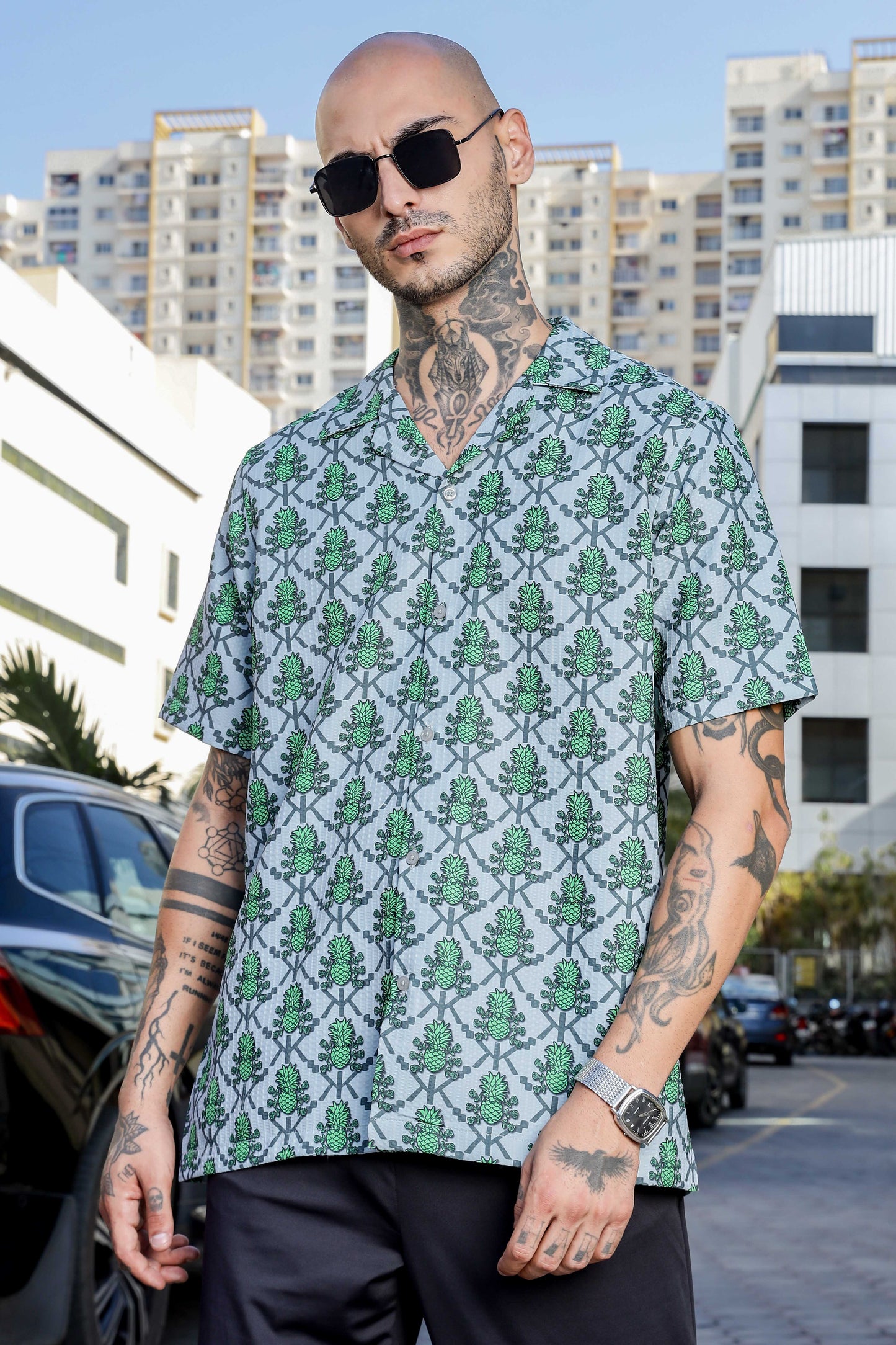 Green Tropical Print Textured Fabric Relaxed Fit Resort Shirt