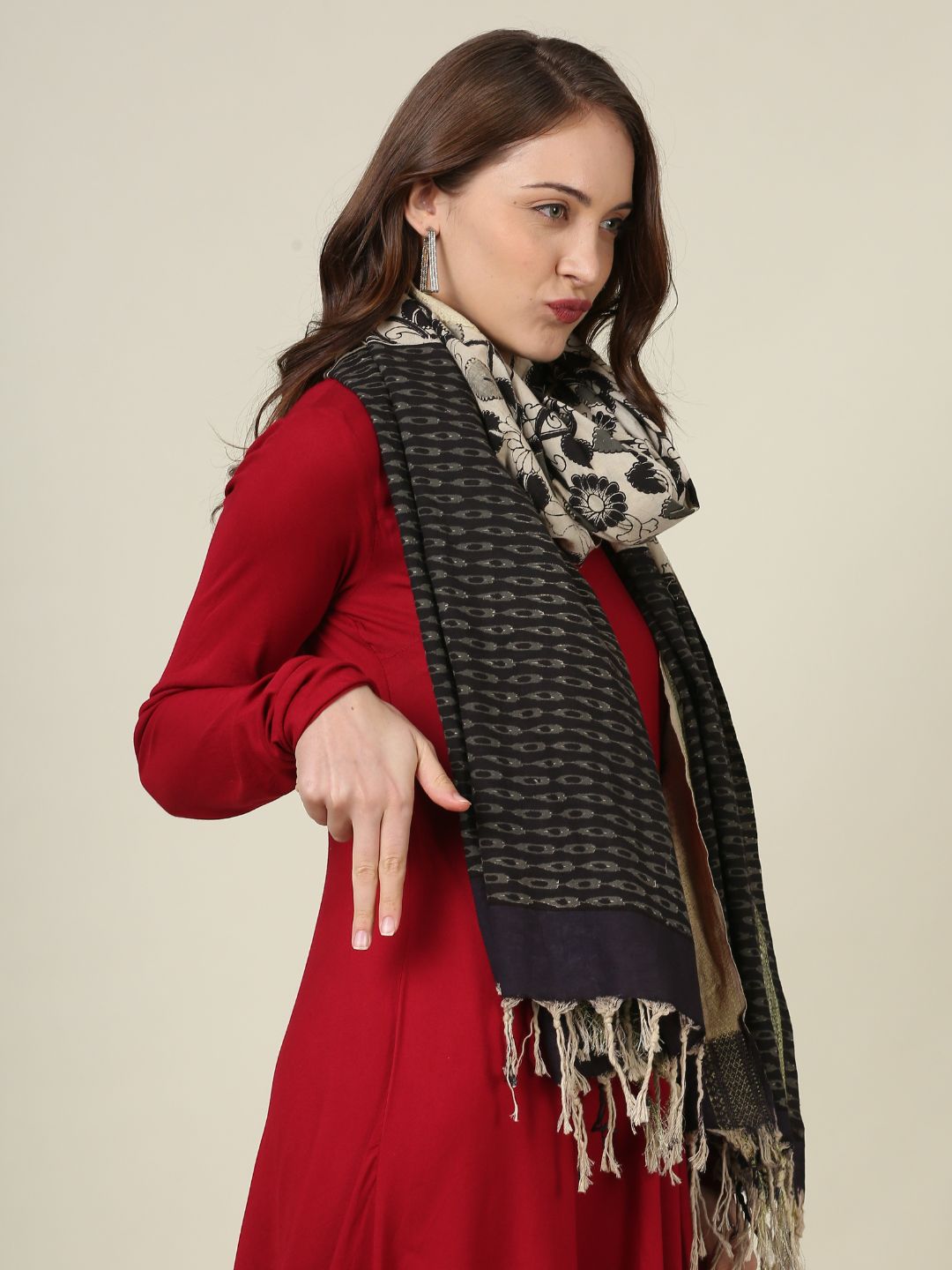 Kalamkari Mangalgiri Black & Beige Cotton Dupatta