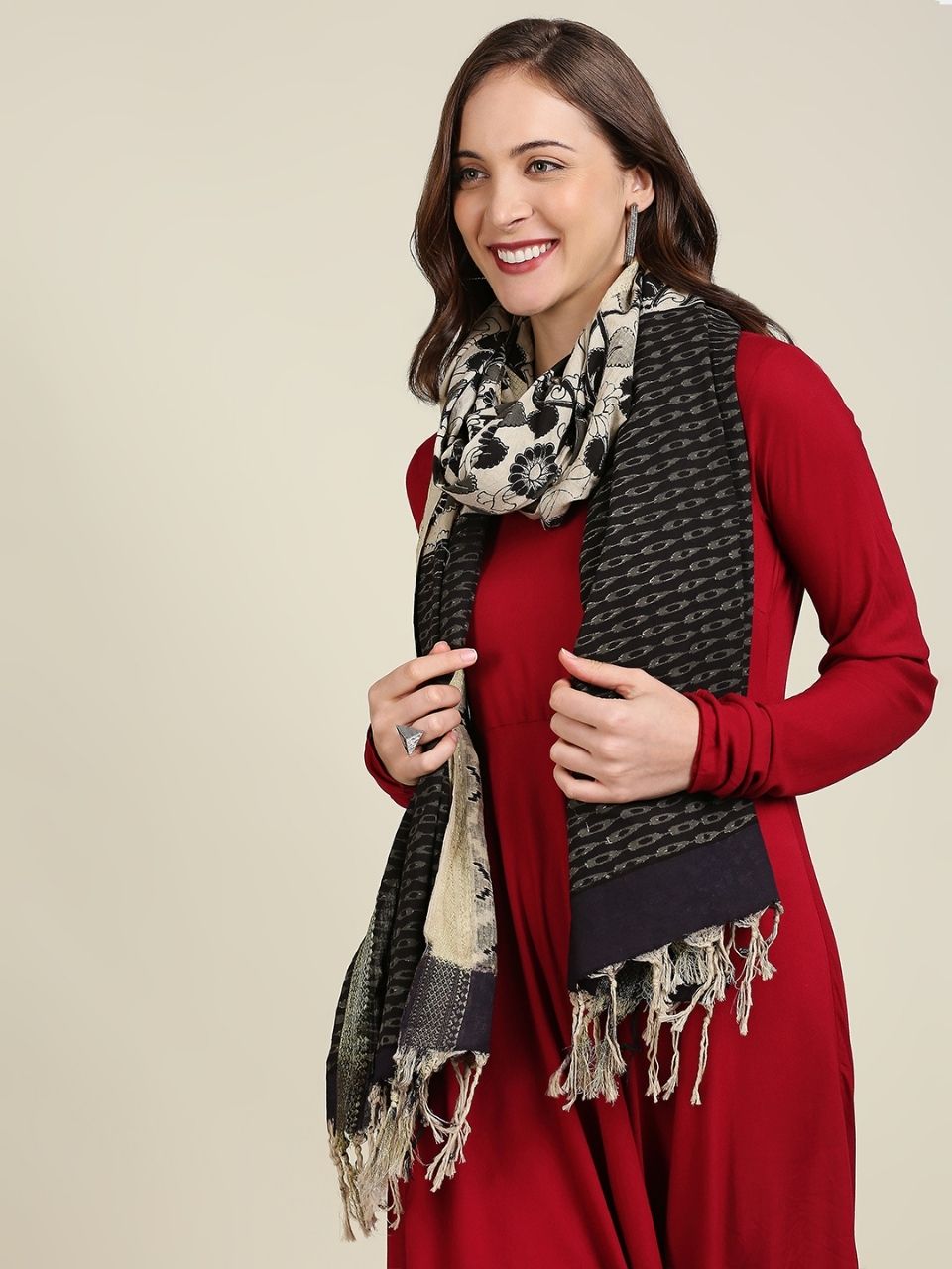 Kalamkari Mangalgiri Black & Beige Cotton Dupatta