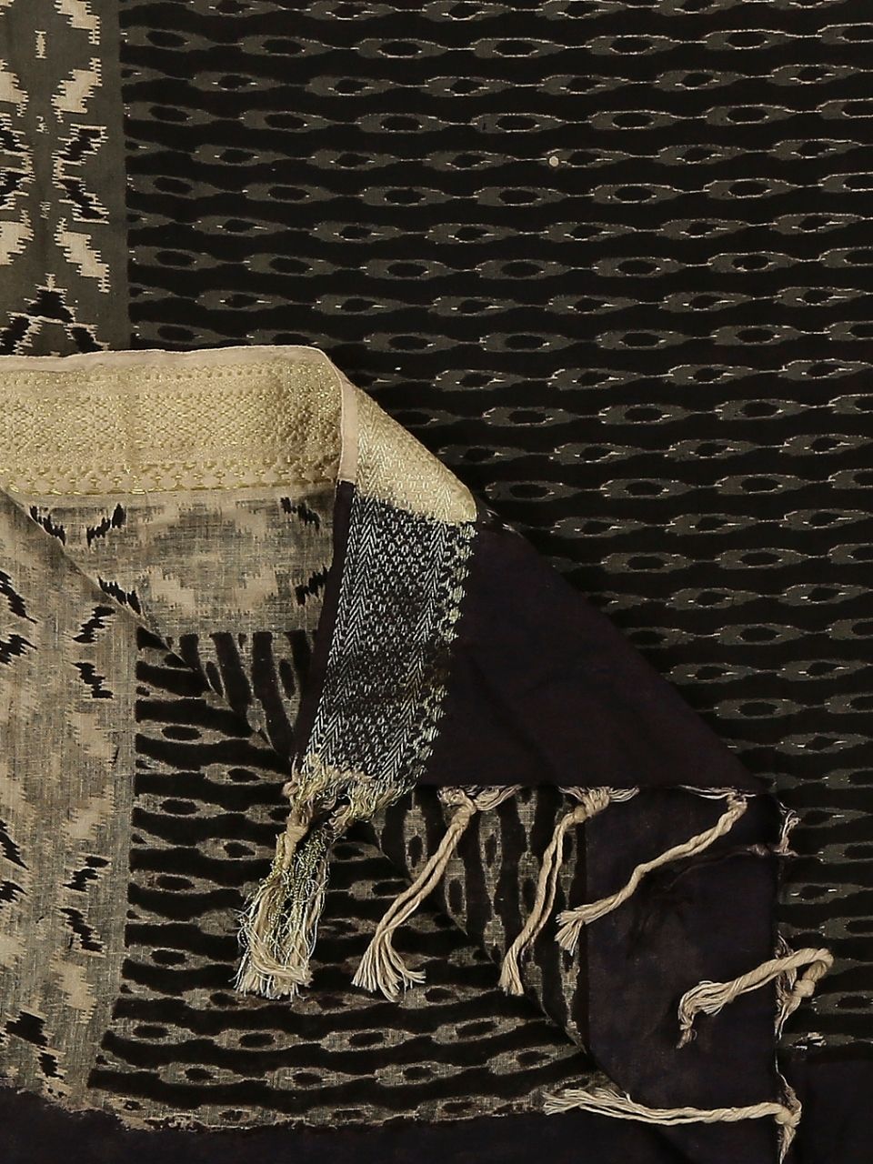 Kalamkari Mangalgiri Black & Beige Cotton Dupatta