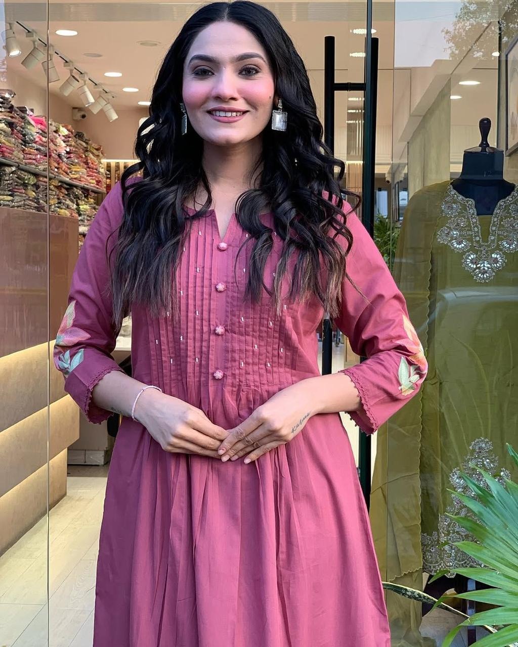 Elegant Rosewood Pleated Kurti