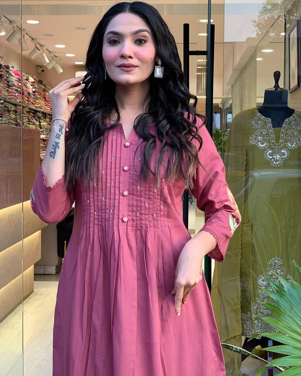 Elegant Rosewood Pleated Kurti