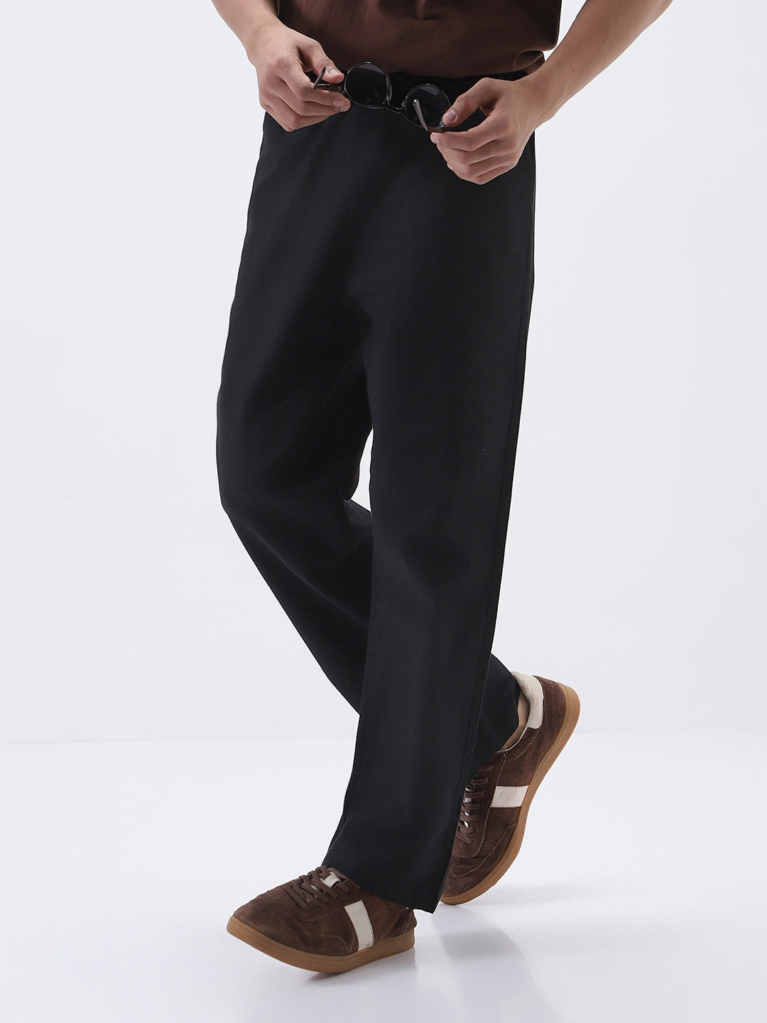 Men's Black Loose Fit Solid Linen Blend Trousers Non-Stretchable